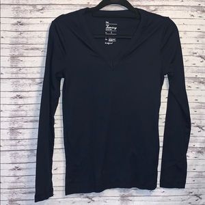 🔥3/$25 Gap long sleeve tee